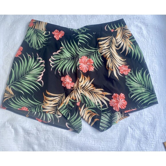 SHEIN Curve Tropical Hawaiian Print Black High Waist Lightweight Shorts -Sz 2XL - Picture 1 of 8